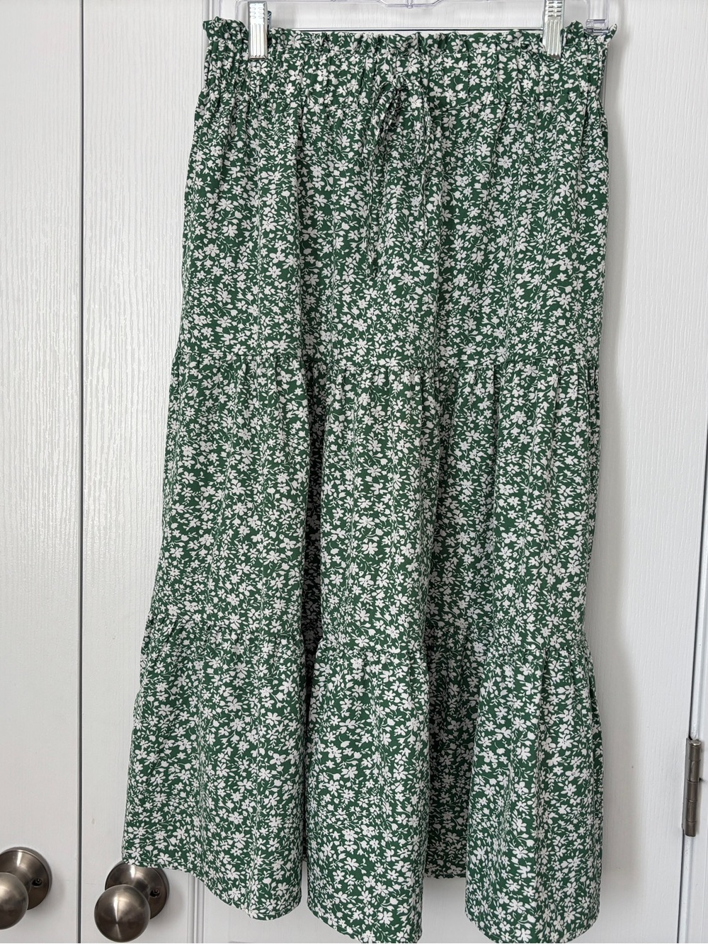 Women’s Floral Maxi Skirt - L